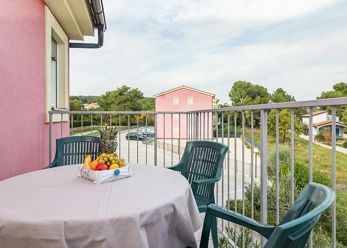 Aparthotel Kamenjak Runke