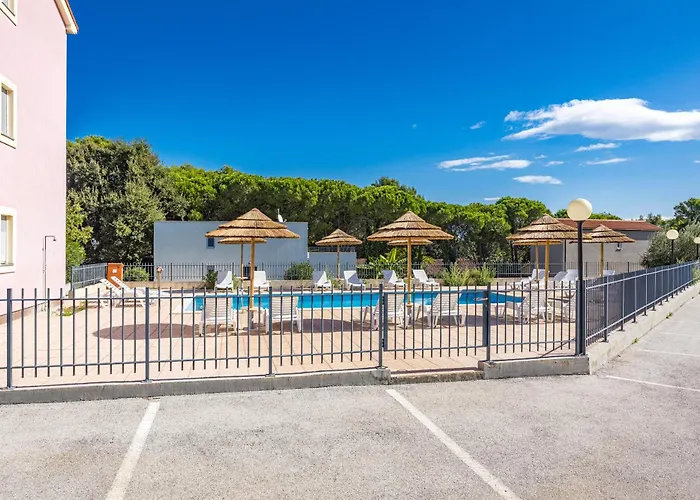 Kamenjak Runke Hotel apartamentowy 3*