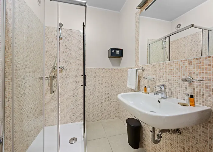 Aparthotel Kamenjak Runke 3*