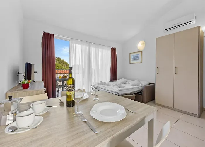 Hotel apartamentowy Kamenjak Runke Premantura