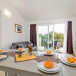 Apartahotel Kamenjak Runke
