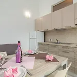 Apartahotel Kamenjak Runke
