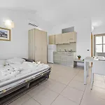 Kamenjak Runke Apartahotel Premantura